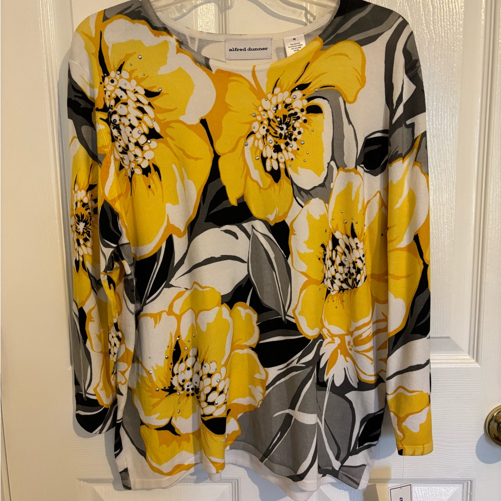 Alfred Dunner Women's Vibrant Yellow Floral Long Sleeve Sweater